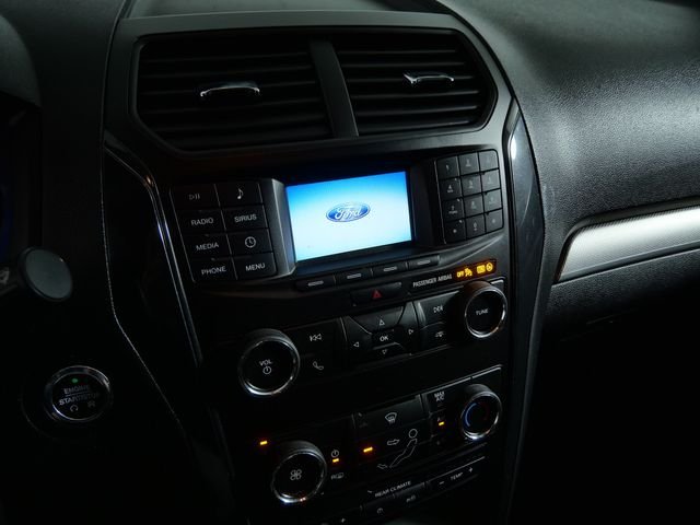 Used 2018 White Ford XLT image 18