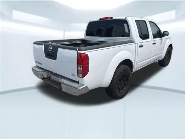 Used 2012 White Nissan SV image 6