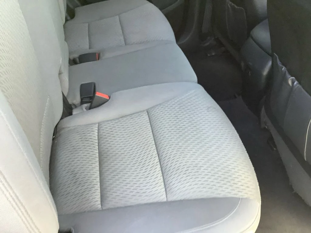 Used 2018 Silver Hyundai 2.4 Base image 17