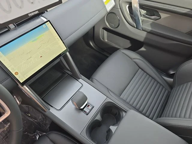 2025 Land Rover Discovery Sport Dynamic SE - Photo 17