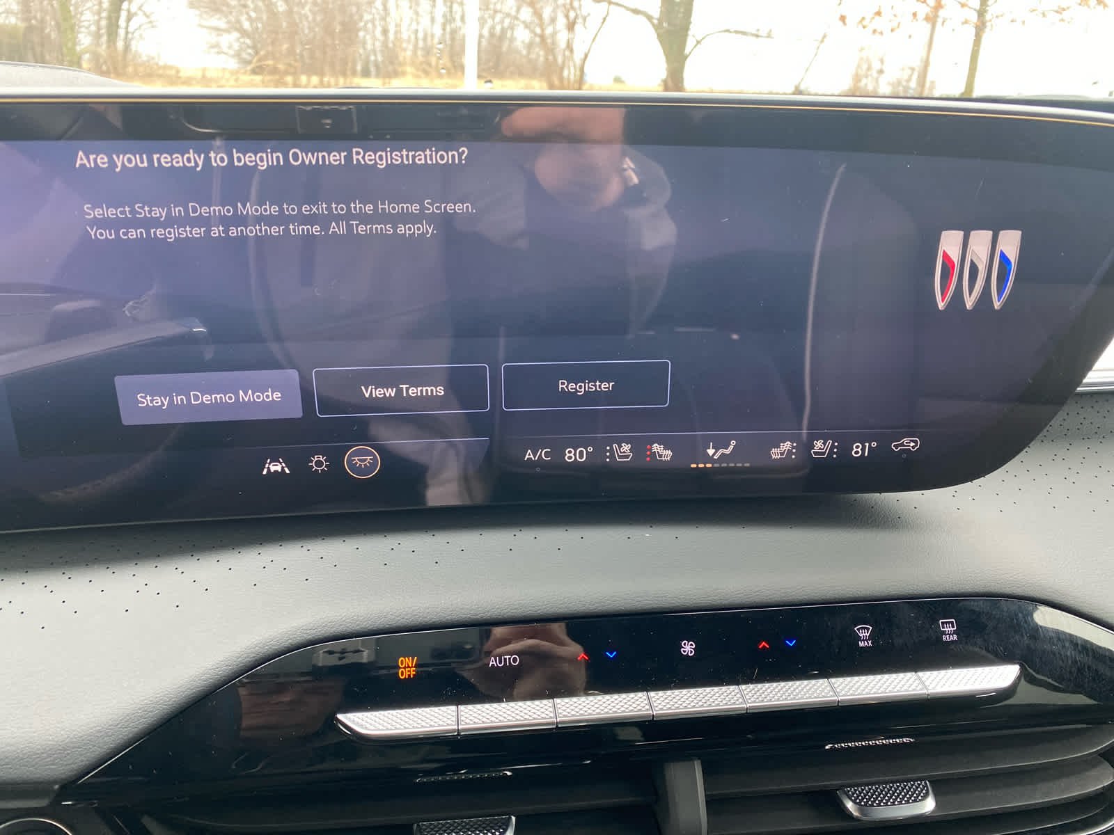 New 2026 Ebony Twilight Metallic Buick Avenir image 20