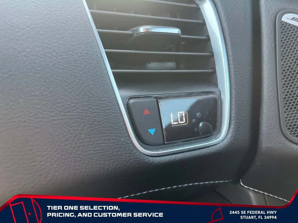 Used 2018 BLACK Chevrolet Z06 1LZ image 26