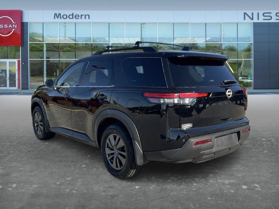 Certified Used 2022 Super Black Nissan SV image 7