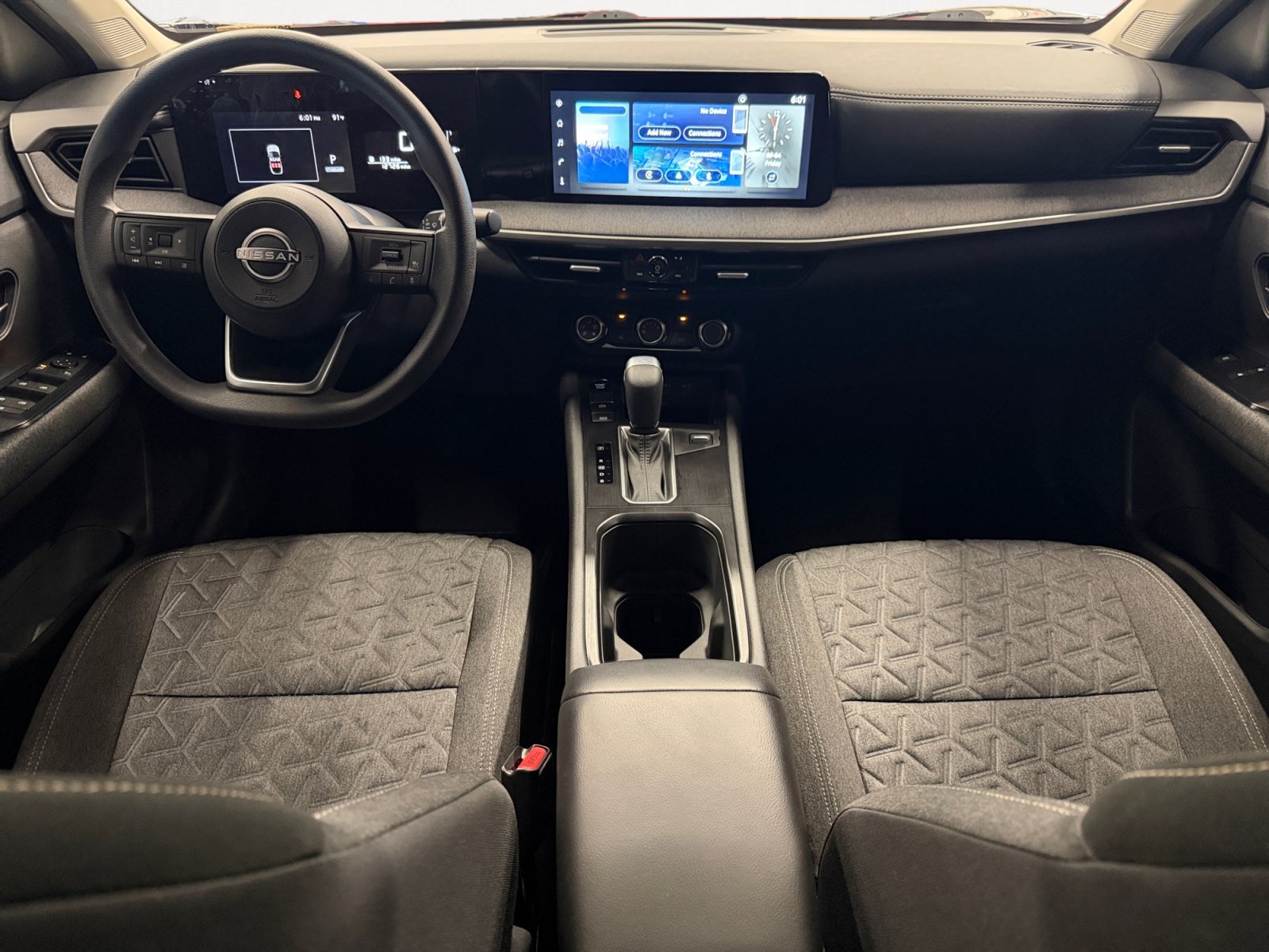Used 2025 Gun Metallic Nissan SV image 3