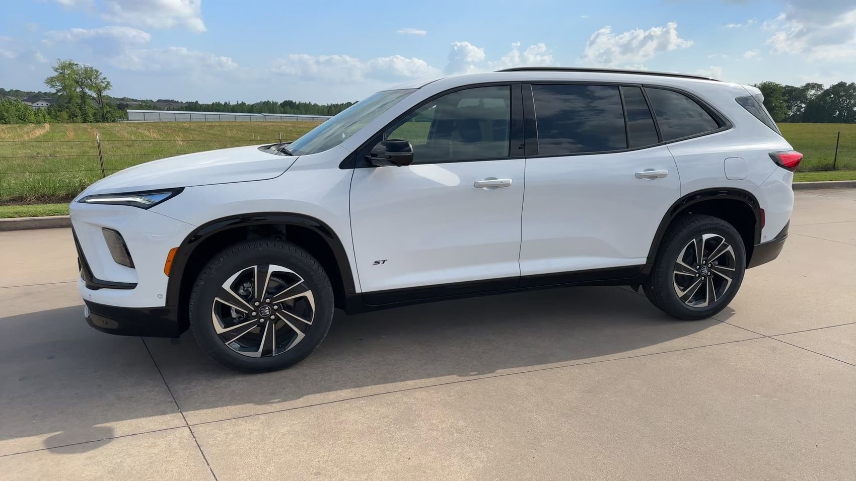 New 2026 Summit White Buick Sport Touring image 6