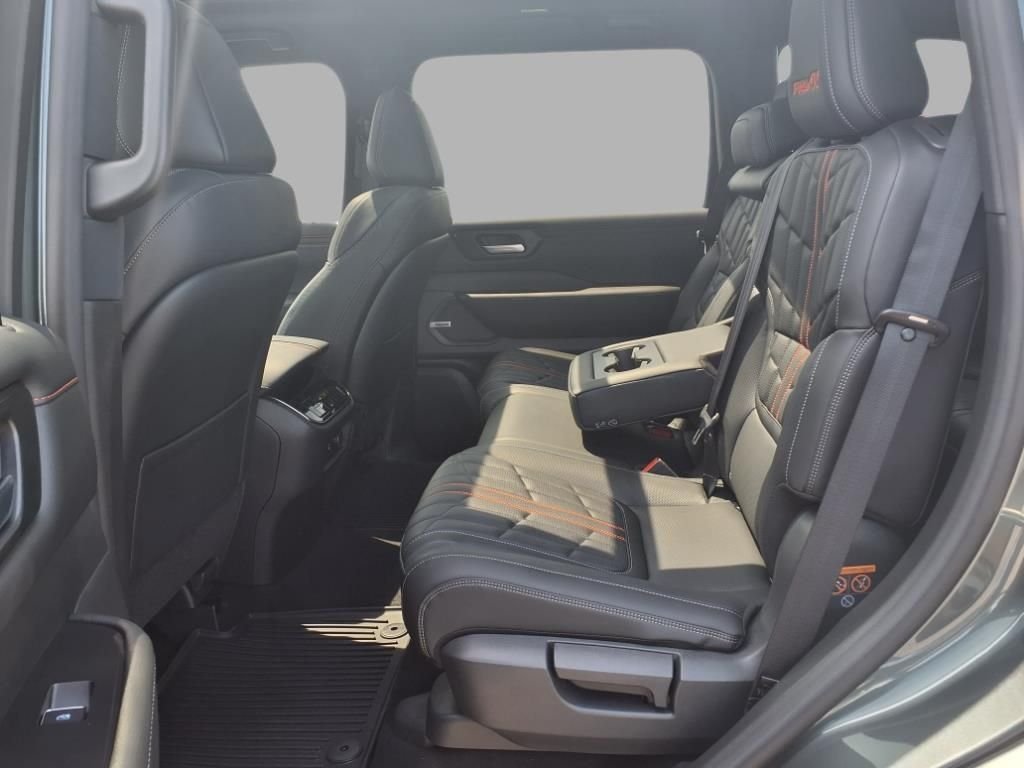 2025 Nissan Armada PRO-4X - Photo 23