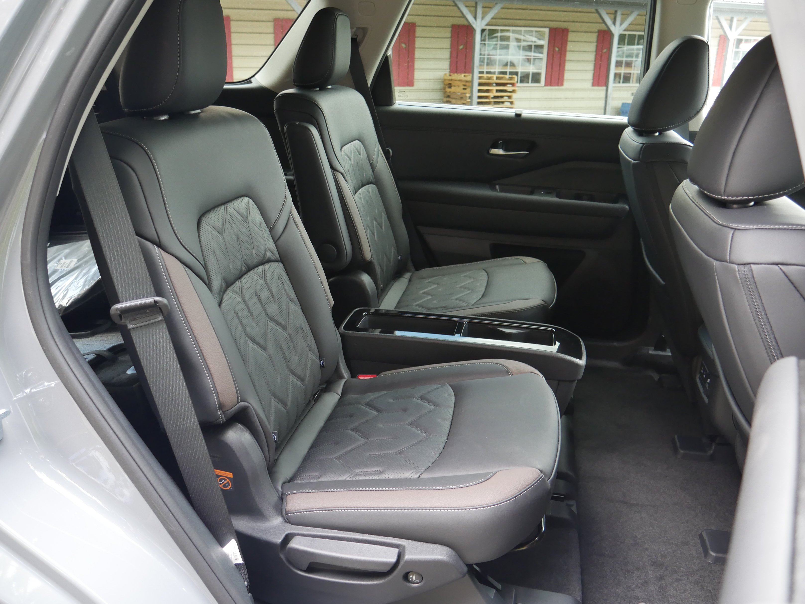 New 2026 Everest White Pearl TriCoat Nissan Rock Creek® image 28