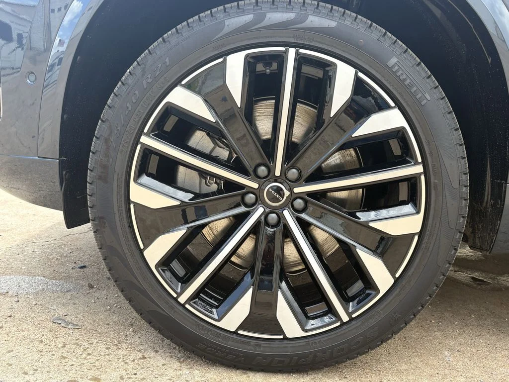 New 2026 Denim Blue Volvo Ultra image 9