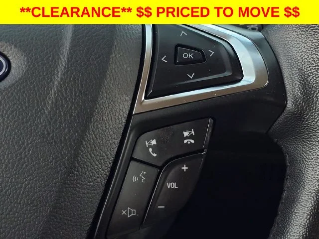 Used 2024 White Ford SEL image 24