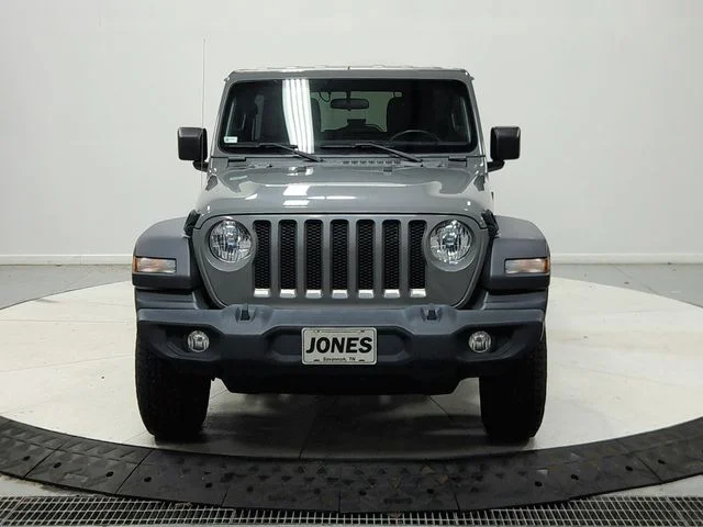 Used 2021 Gray Jeep Unlimited Sport image 3