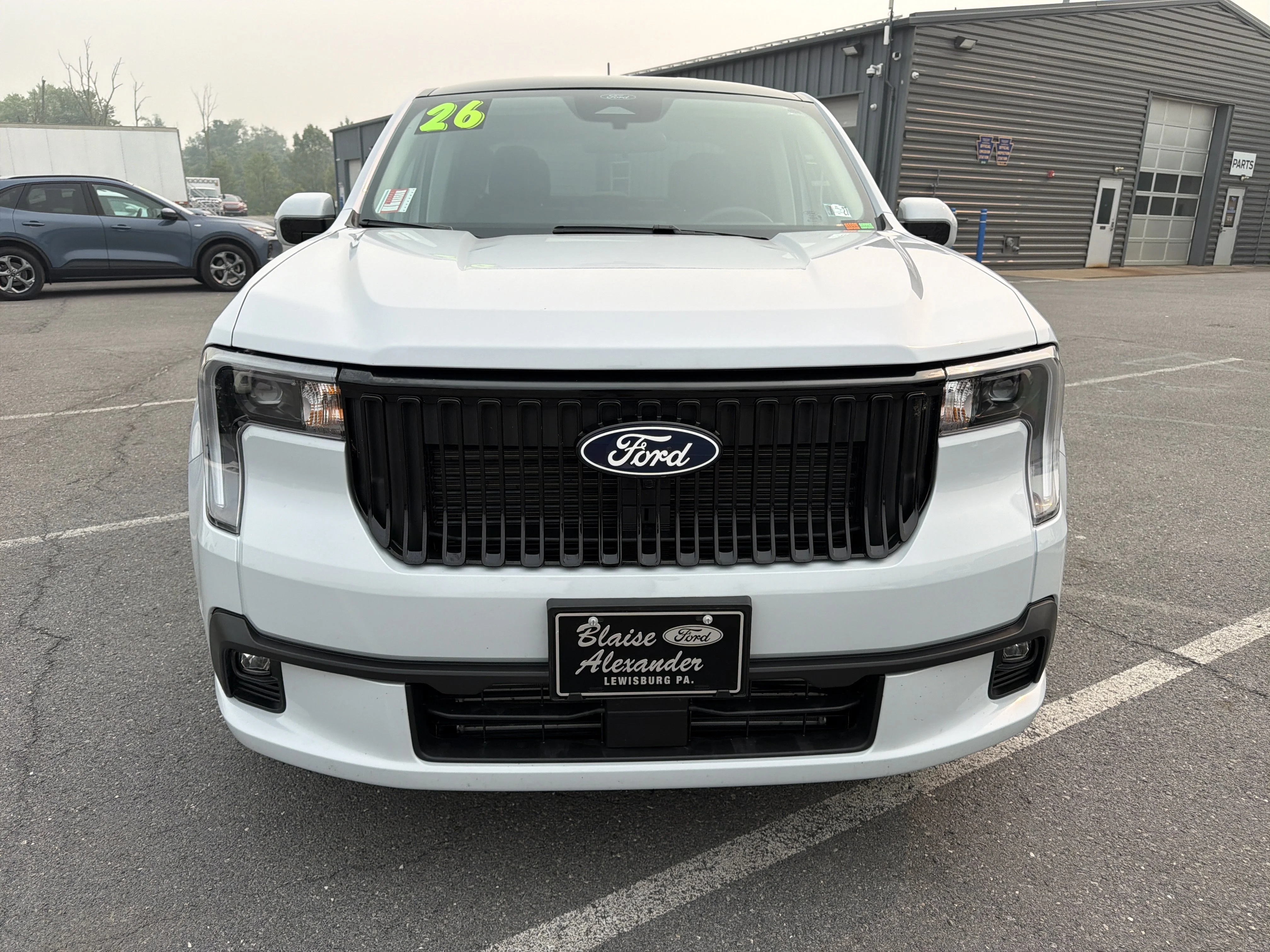 Used 2026 White Metallic Ford Lobo Standard image 9