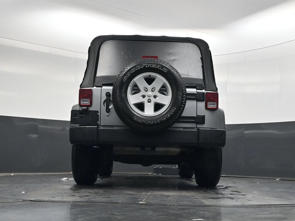 Used 2017 Silver Jeep Sport image 35