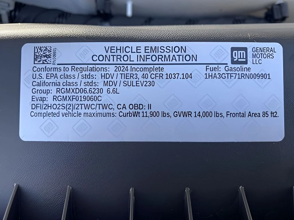 Used 2024 White Chevrolet Work Van image 50