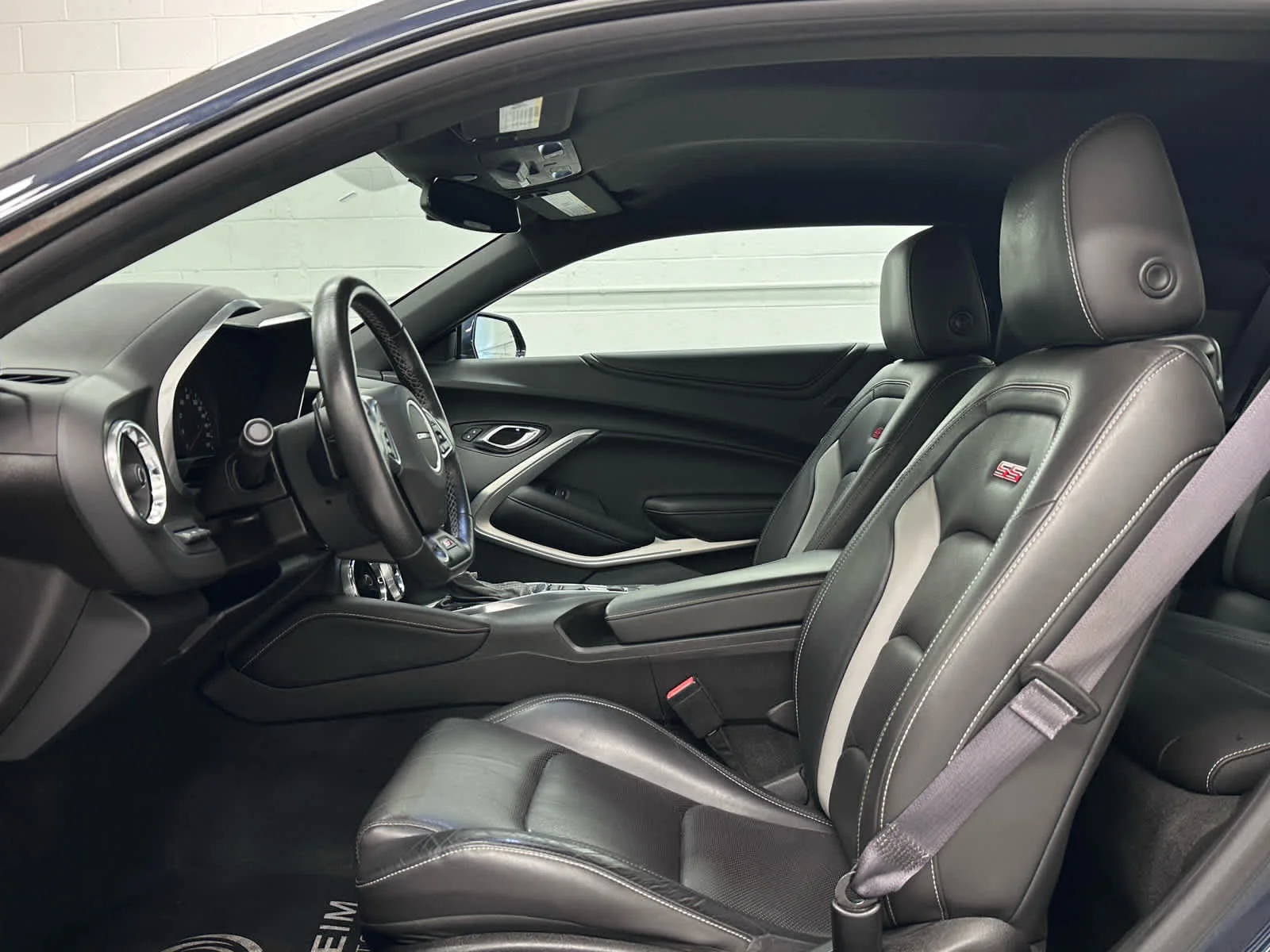 Used 2016 Blue Velvet Metallic Chevrolet 2SS image 11