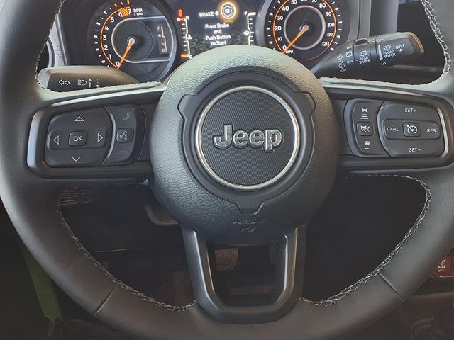2025 Jeep Wrangler 4-Door Willys - Photo 11