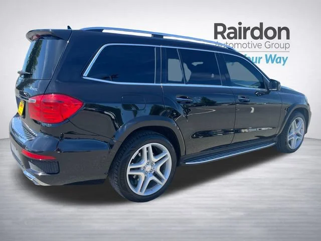 Used 2016 Obsidian Black Metallic Mercedes-Benz GL 550 image 7