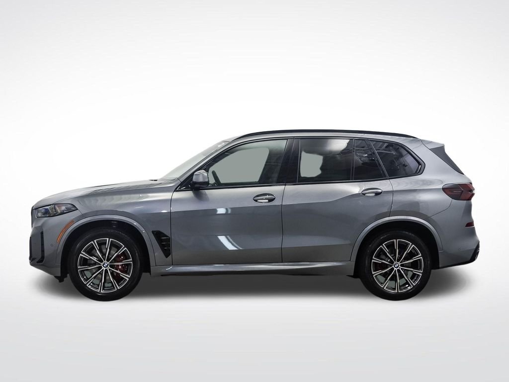 New 2026 Gray Metallic BMW xDrive40i image 2