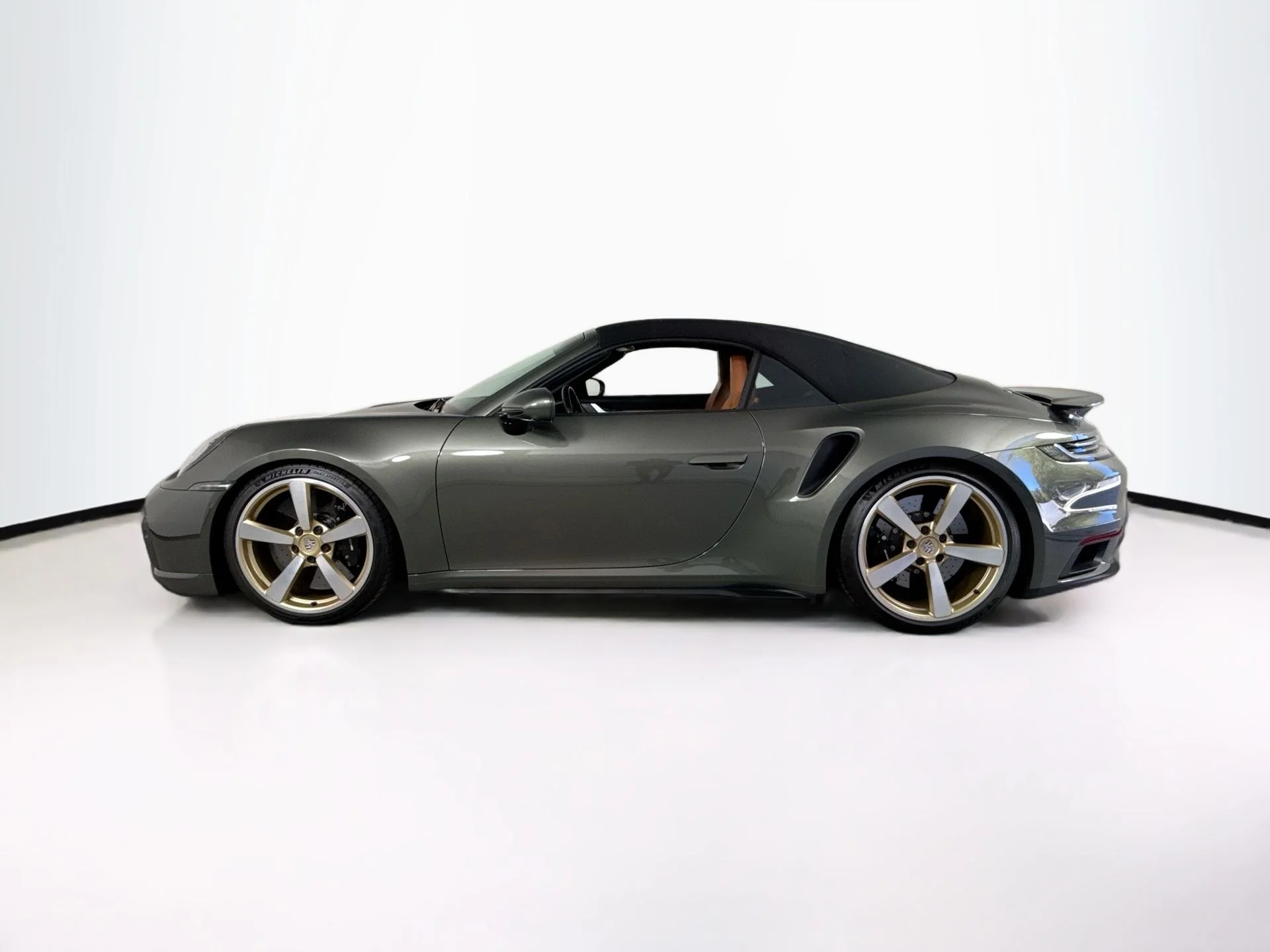 Used 2024 Aventurine Green Metallic Porsche Turbo S image 4