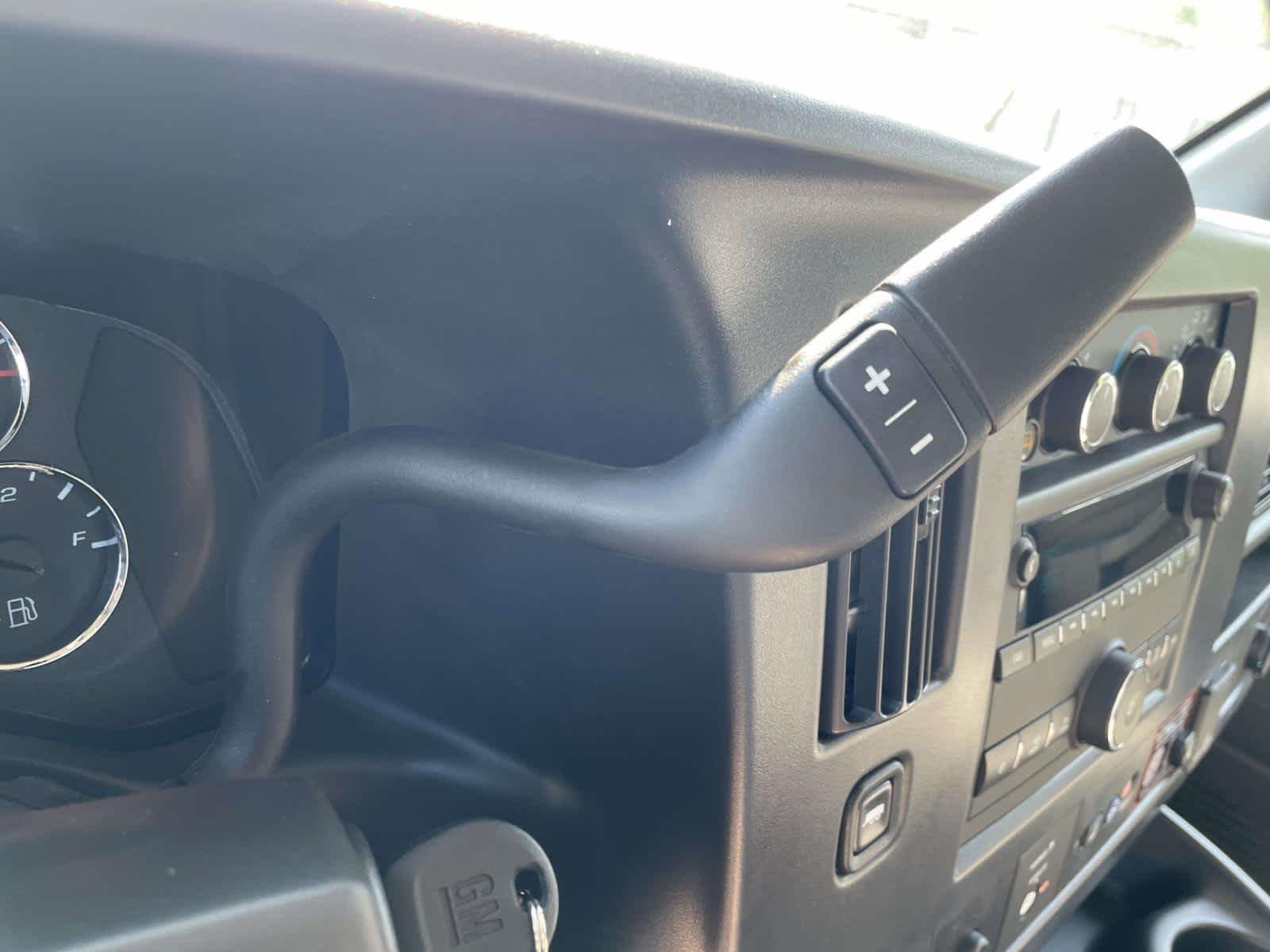 2026 Chevrolet Express Cargo Work Van - Photo 27