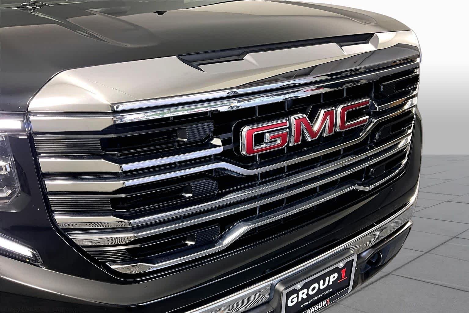 Certified Used 2022 Onyx Black GMC SLT image 29