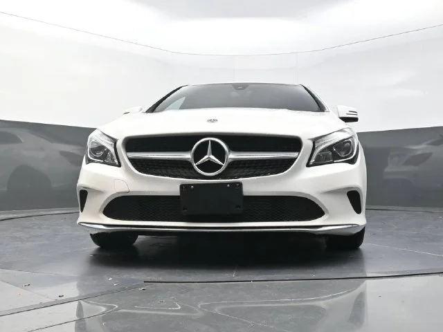 Used 2019  Mercedes-Benz CLA 250 image 32
