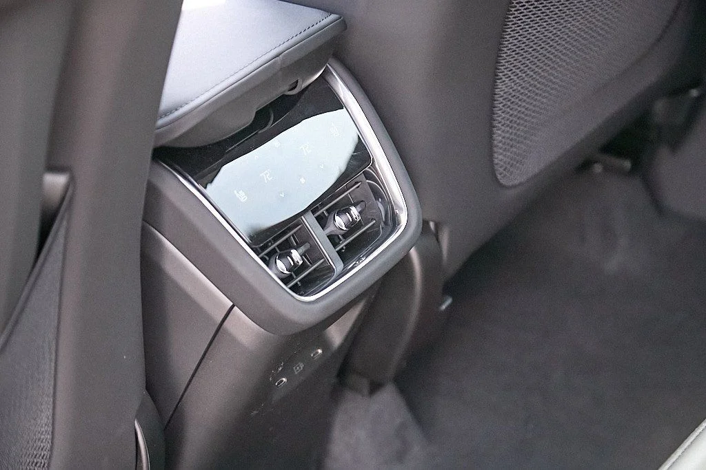 2025 Volvo EX90 Ultra - Photo 22