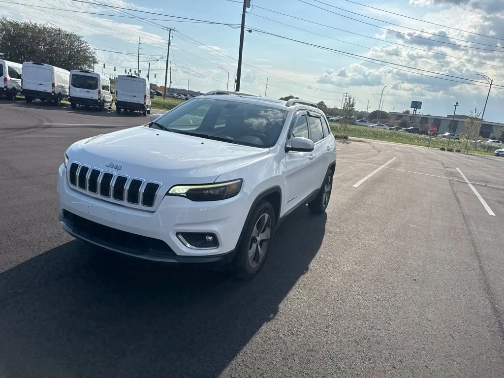 Used 2019 White Jeep Limited image 5