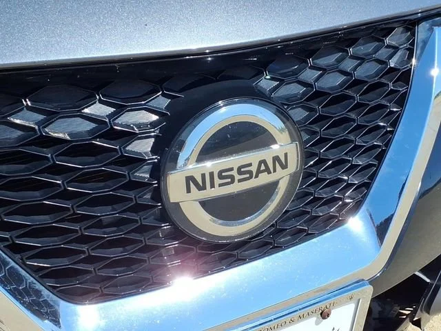 Used 2022 Gray Nissan SV Xtronic CVT image 24