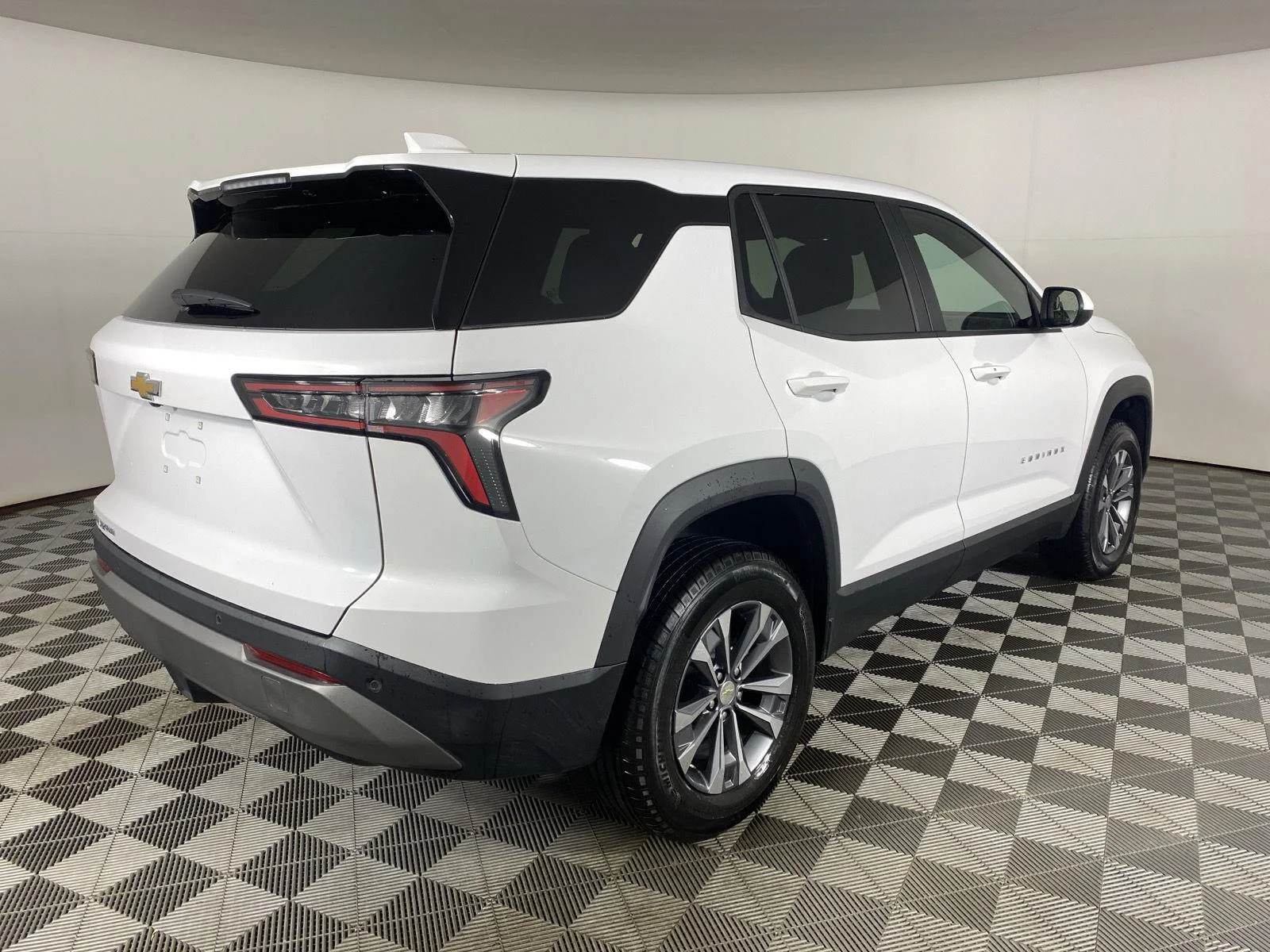 New 2026 Summit White Chevrolet LT image 7