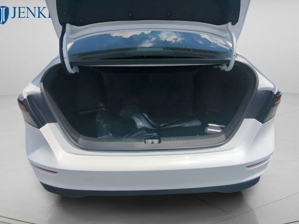 New 2026 Platinum White Pearl Honda LX image 29