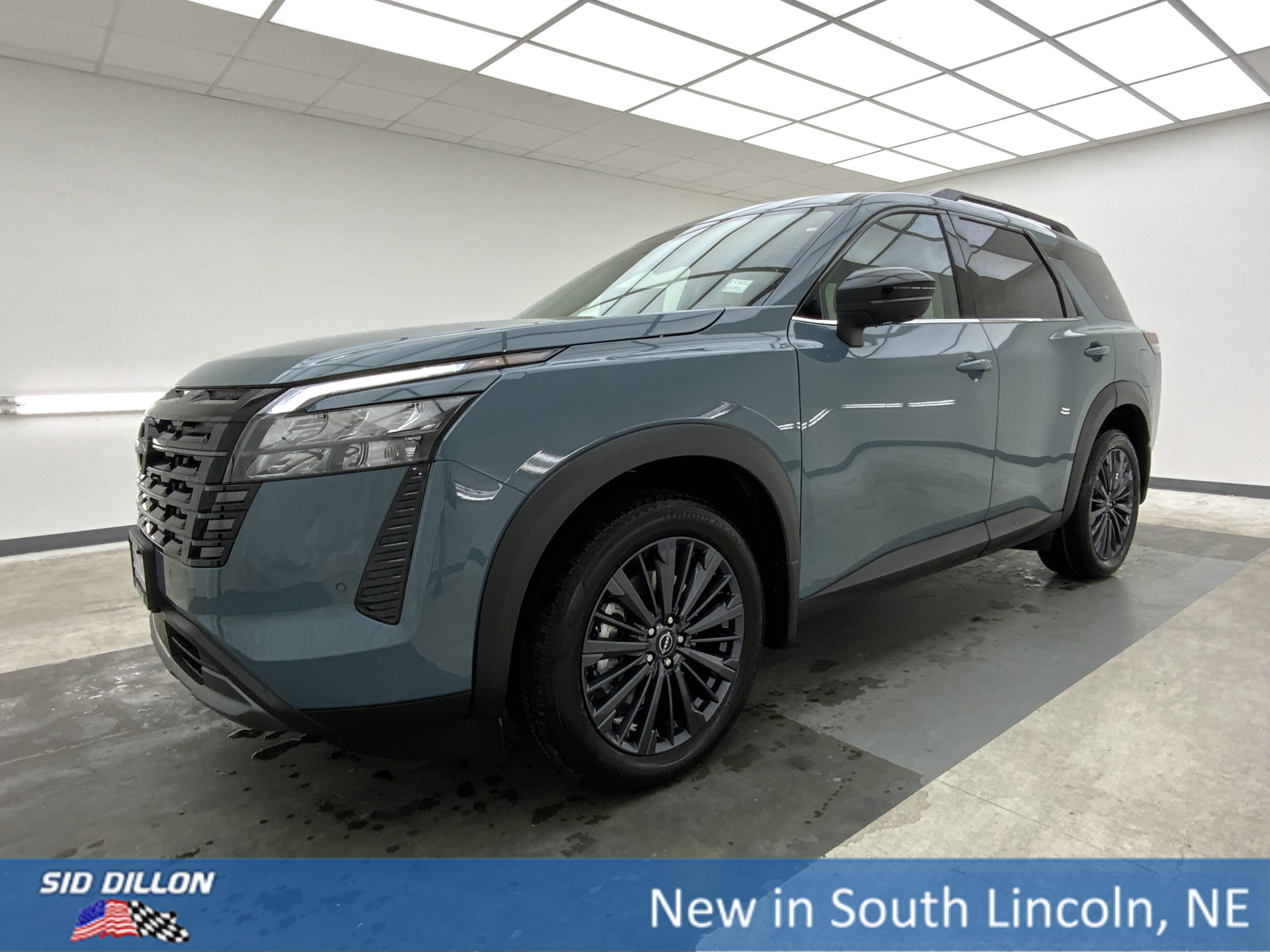 2026 Nissan Pathfinder SL 4WD's photo