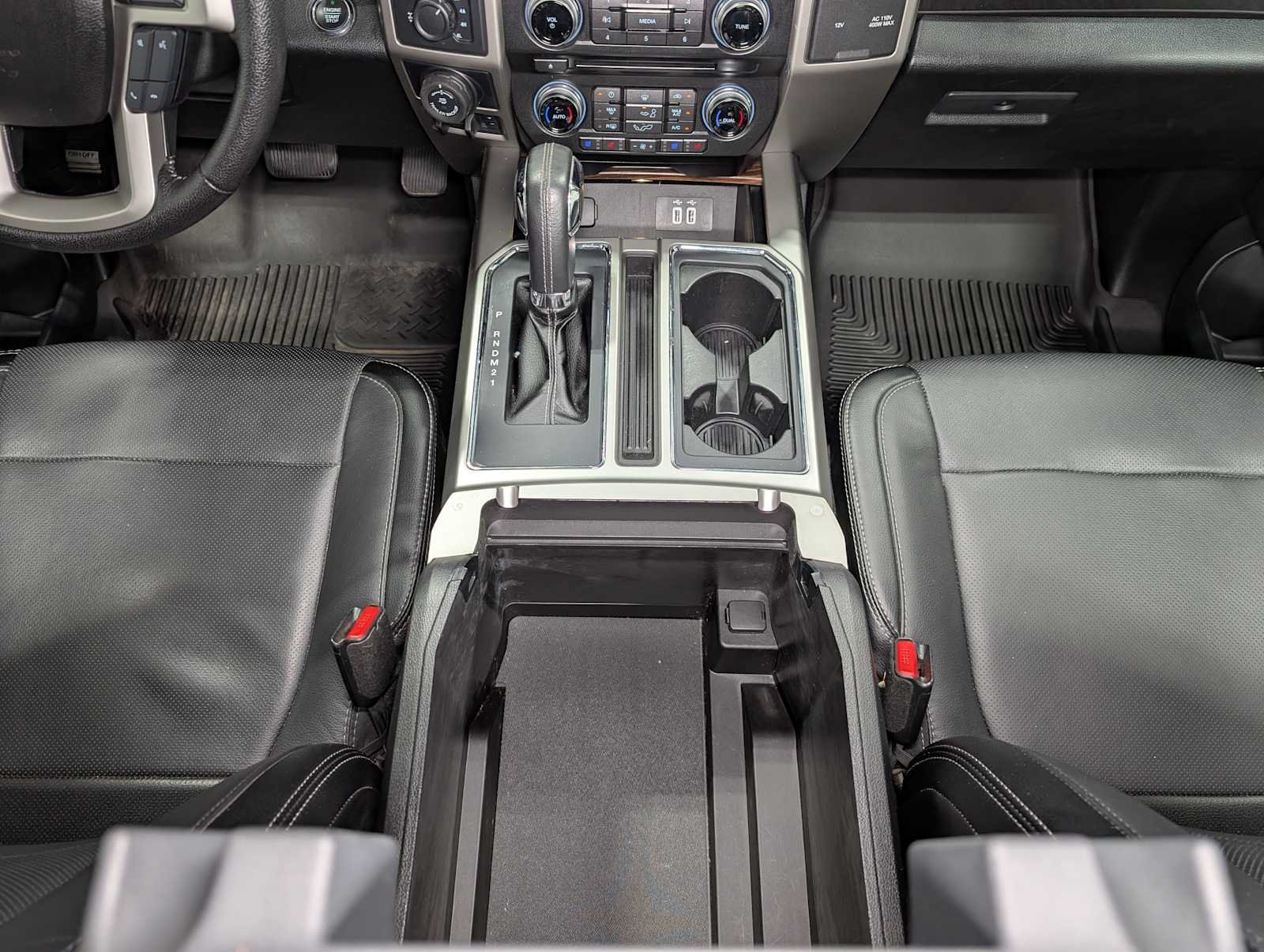 Used 2016 Caribou Metallic Ford Lariat image 20