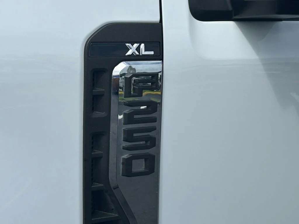 Certified Used 2026 Oxford White Ford XL image 18