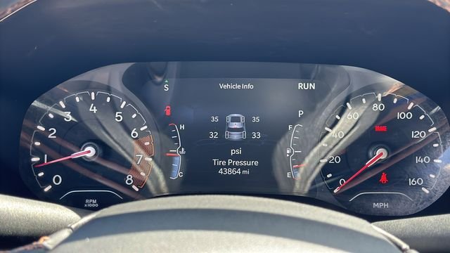 Used 2022 Red Jeep Limited image 25