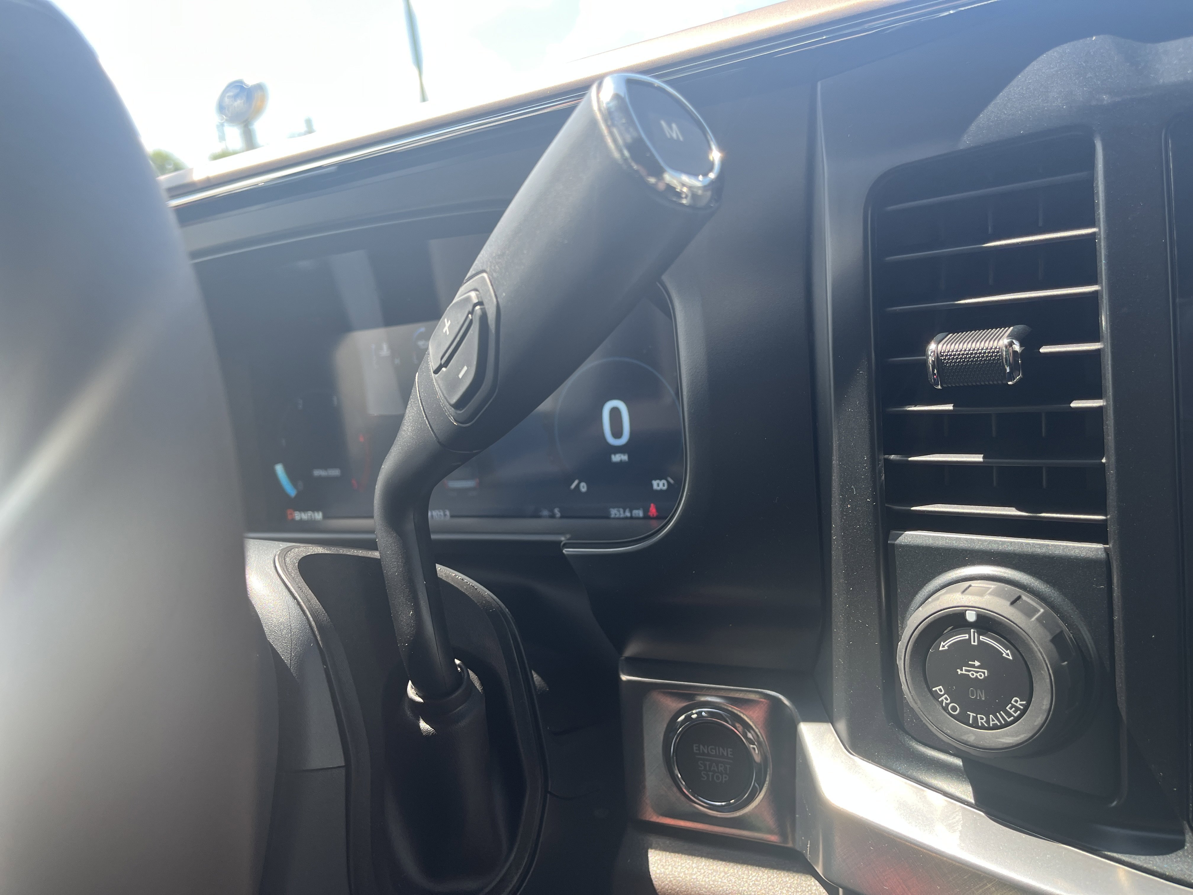New 2026 Star White Metallic Tri-Coat Ford F-250® King Ranch® image 24