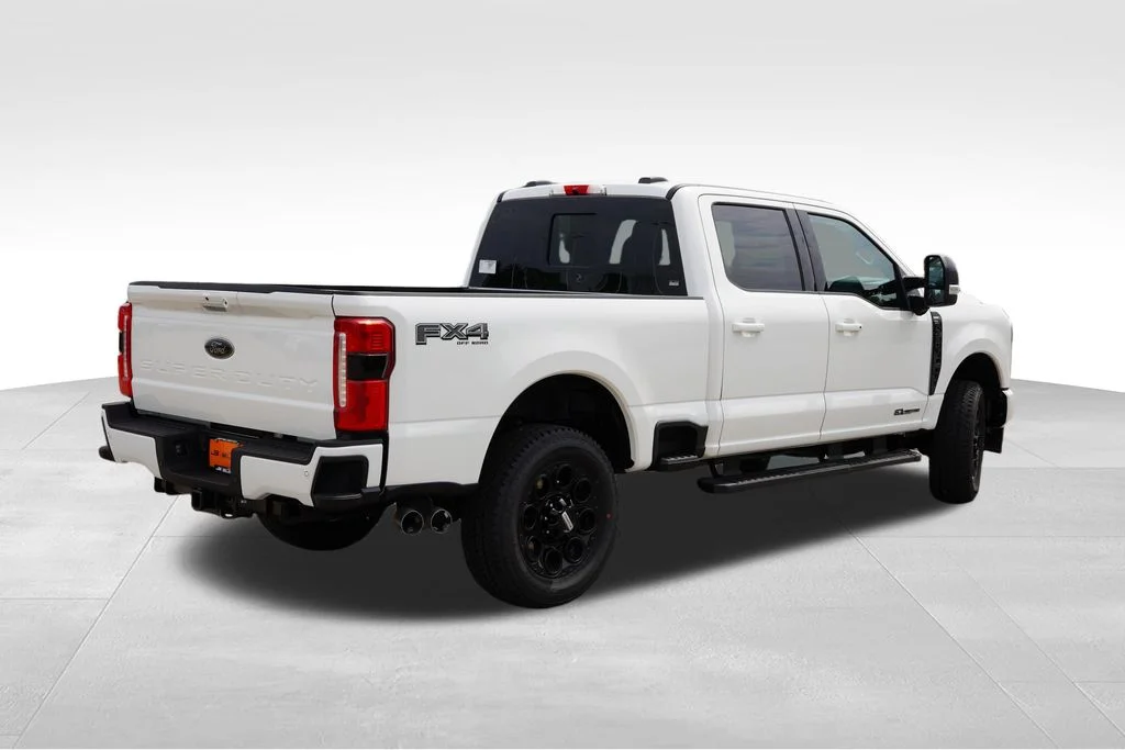 New 2026 Star White Metallic Tri-Coat Ford Lariat image 3