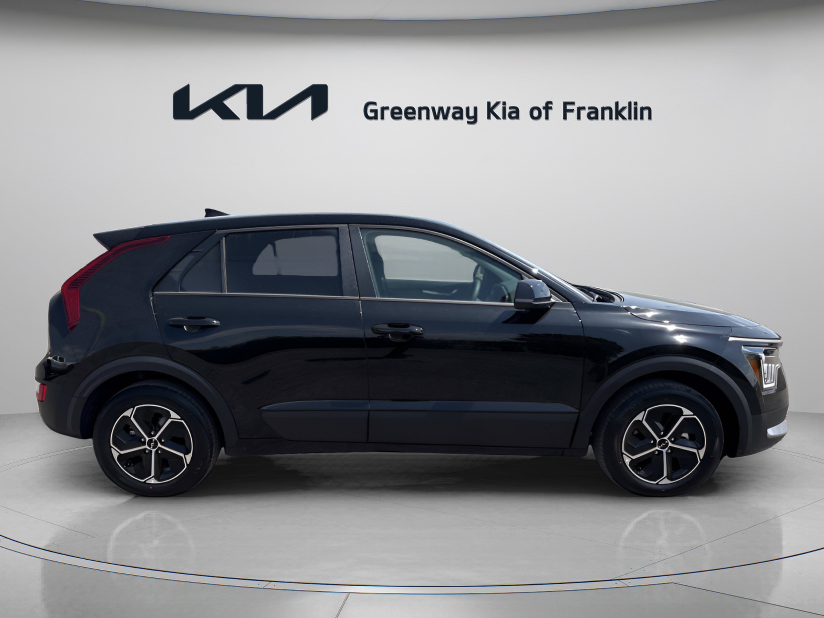 New 2026 Aurora Black Pearl Kia LX image 8