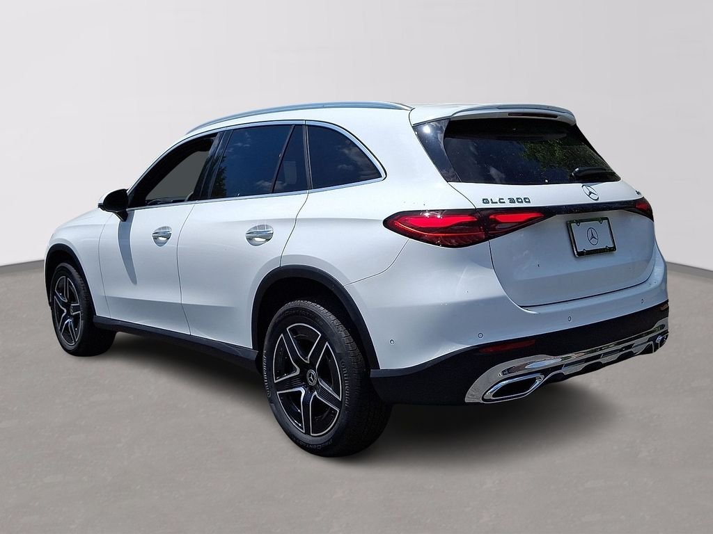 New 2026 Polar White Mercedes-Benz GLC 300 image 4
