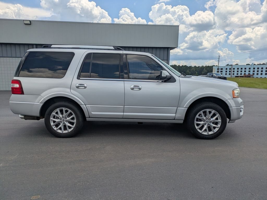 Used 2017 Silver Ford Limited image 3