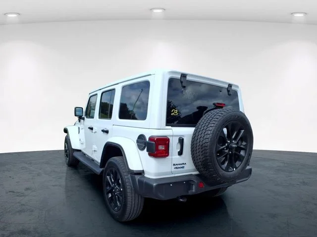 Used 2025 White Jeep Sahara 4xe image 19