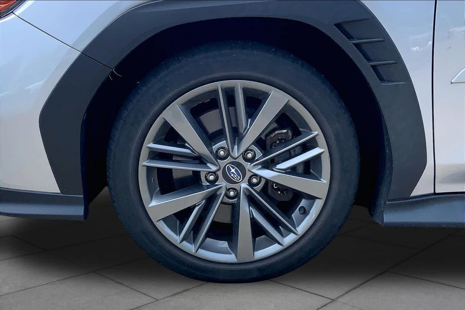 Used 2022 Ice Silver Metallic Subaru  image 11