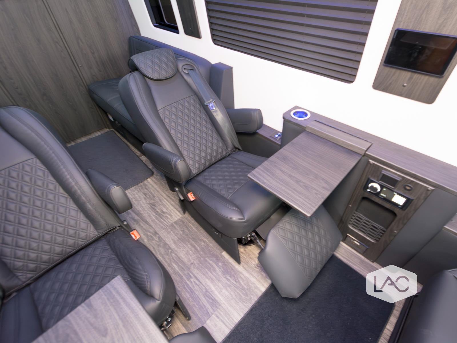 New 2026 WHITE OGV LUXURY COACH AWD (10OBA)1080 ANYWHERE w/ ADV PKG 2.1 image 11