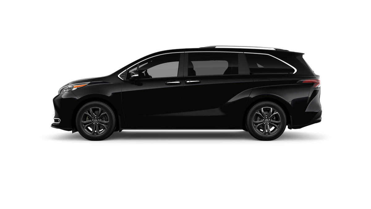 New 2026 Midnight Black Metallic Toyota Platinum image 4