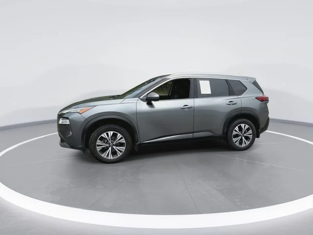 Used 2021 Gray Nissan SV image 5