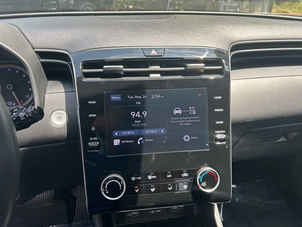 Used 2022 Black Hyundai SEL image 17
