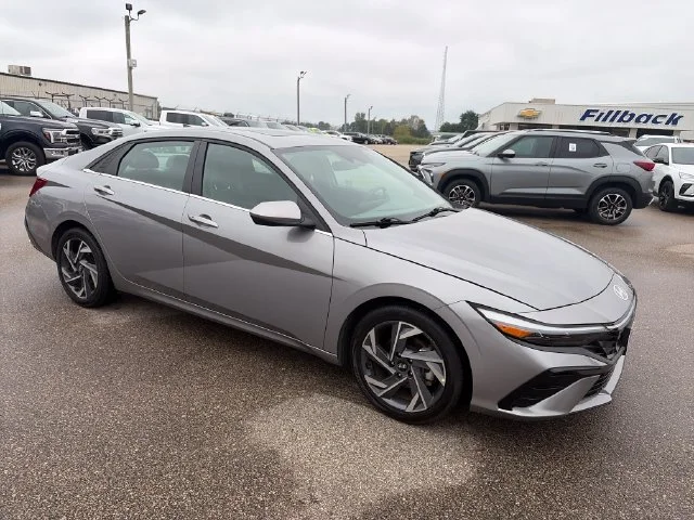 Used 2025 Metal Hyundai SEL Convenience image 10