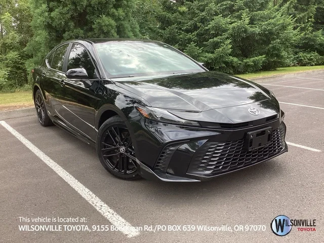 2025 Toyota Camry SE