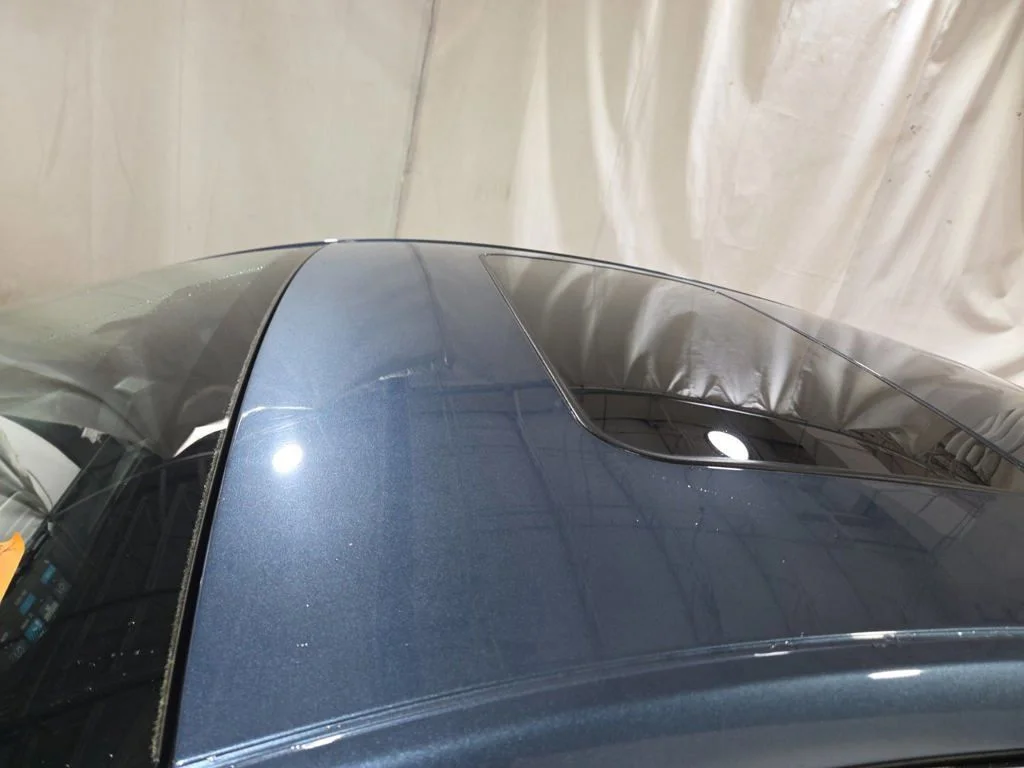Used 2018 Blue Ford SE image 9