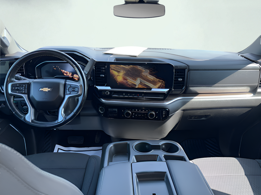 Used 2024 Gray Chevrolet LT image 10