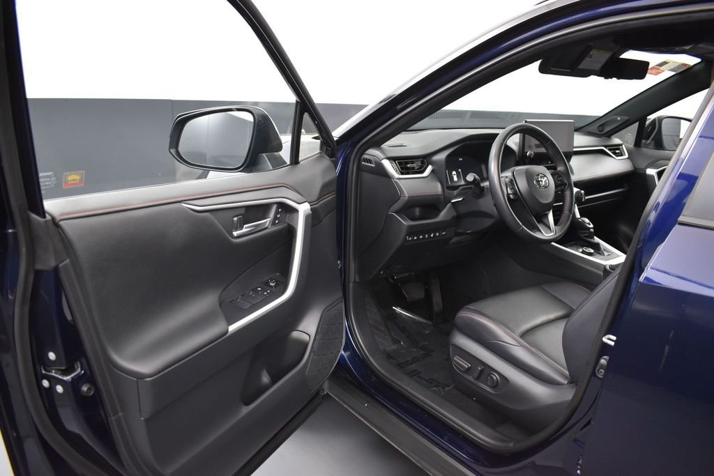 Used 2025 Midnight Black Metallic Toyota XSE image 5